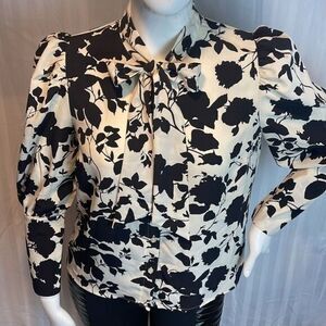 Who What Wear Floral Tie Neck Blouse Size L Puff Sleeve White‎ and Black